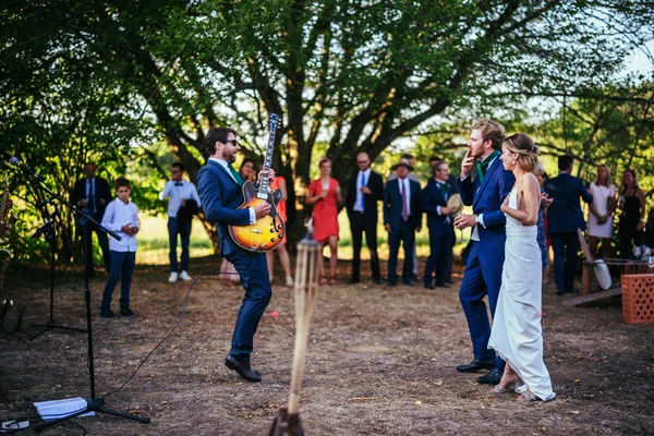 Groupe de musique à un mariage sans DJ