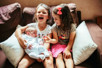 photographe de famille et leur nouveau-né