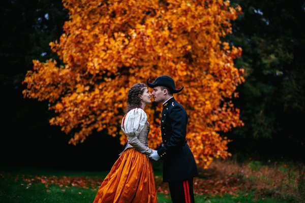 mariage médiéval fantastique en automne à la seigneurie d'Alleray