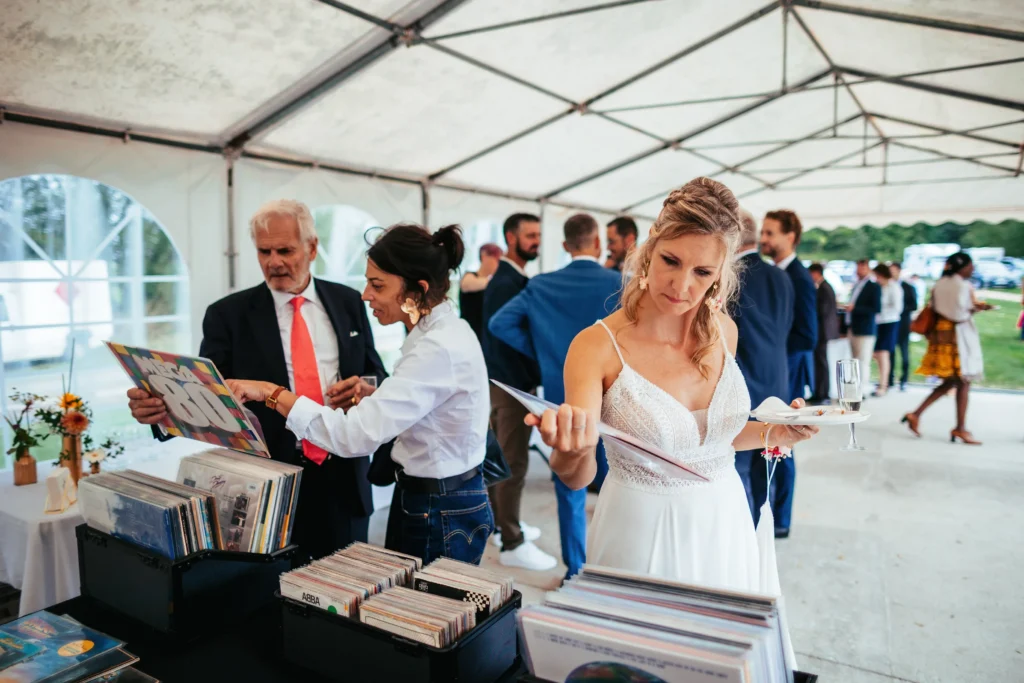 bar à vinyle pendant vin d'honneur