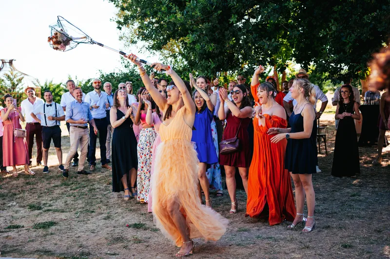 lancer de bouquet avec épuisette